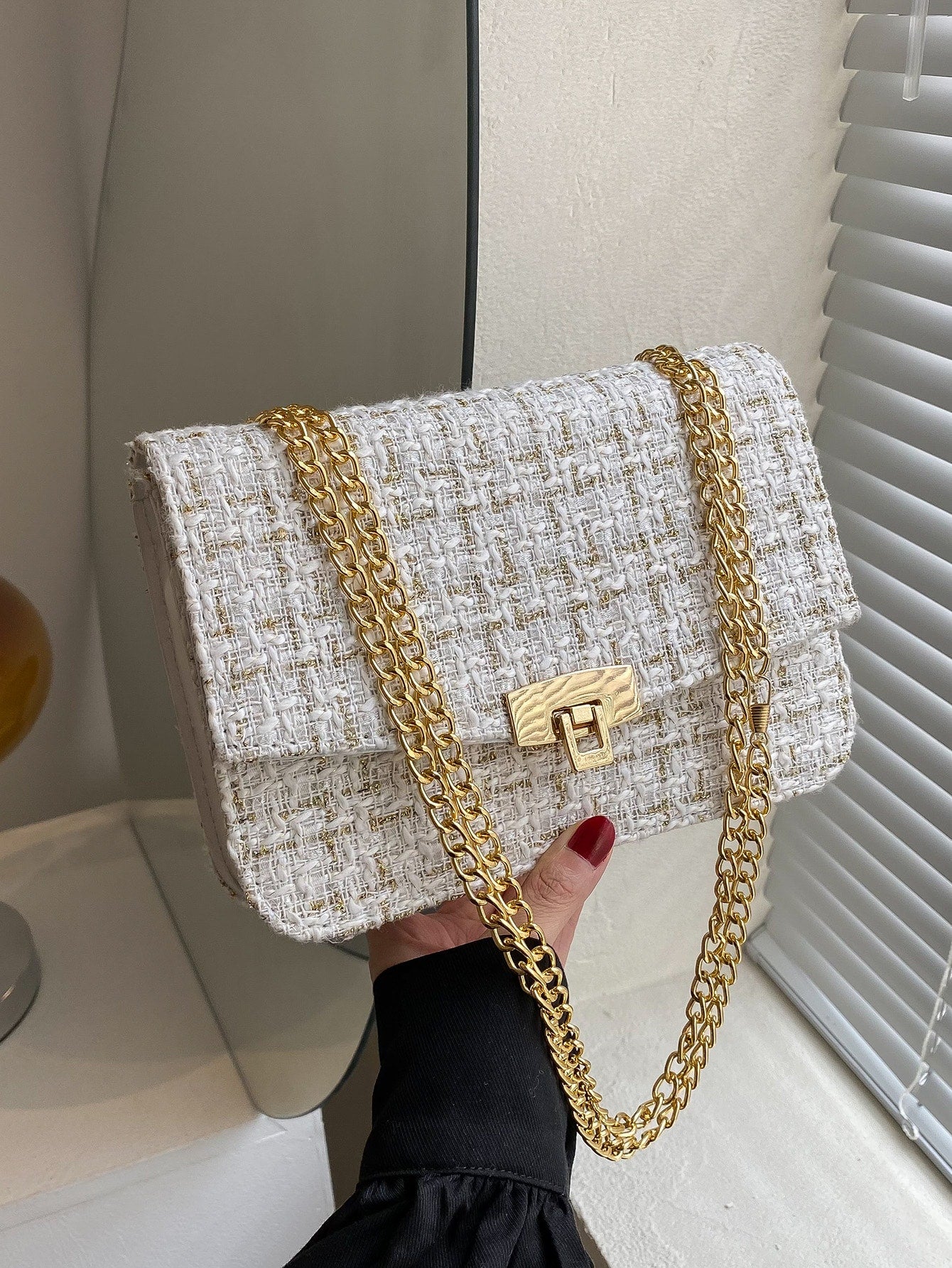 Klep gold handbag