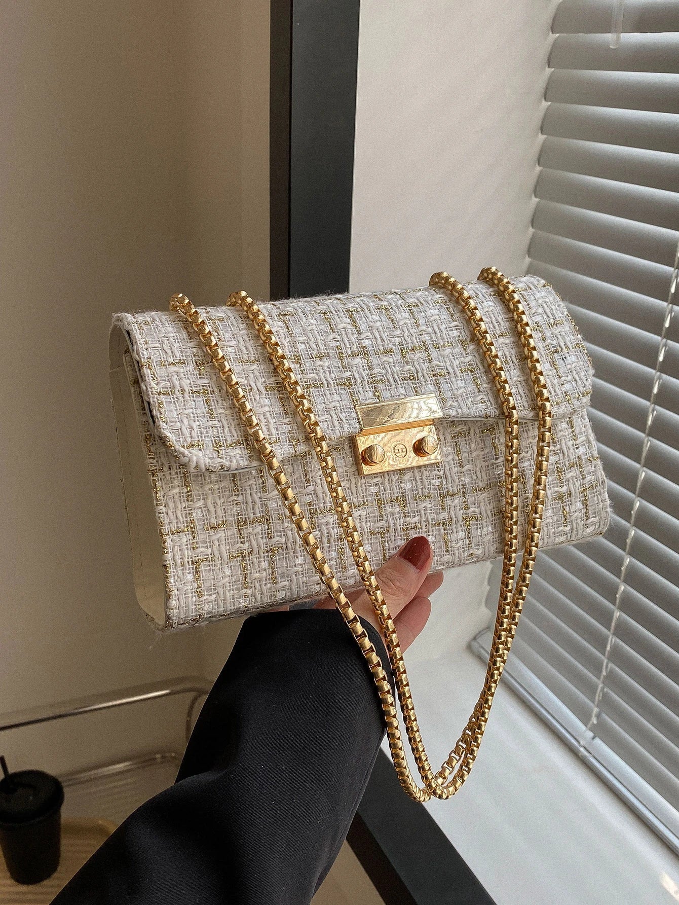 Klep gold handbag