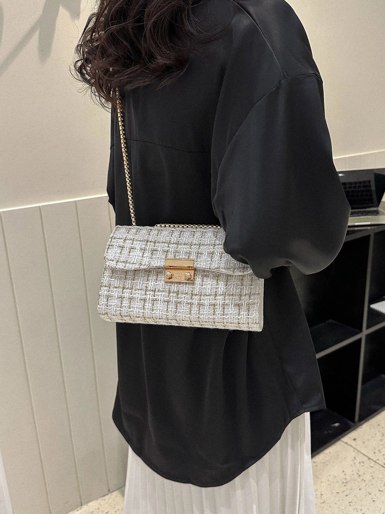 Klep gold handbag