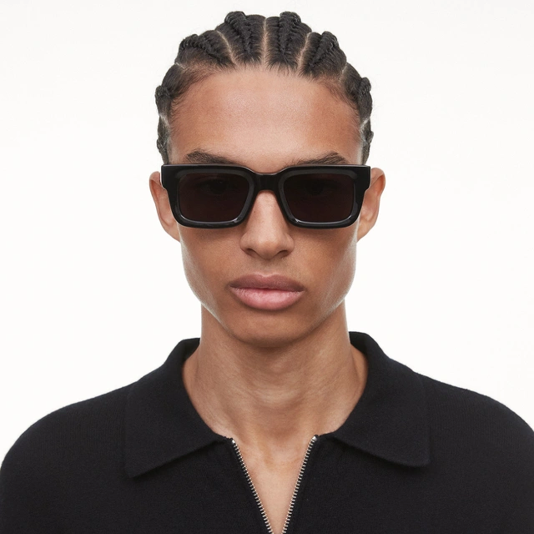 BLACK SUNNY